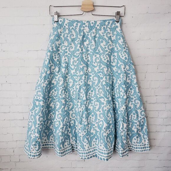 Boden Dresses & Skirts - Boden 100% Linen Knee Length Skirt Size US 2 Blue White Paisley Print Lined